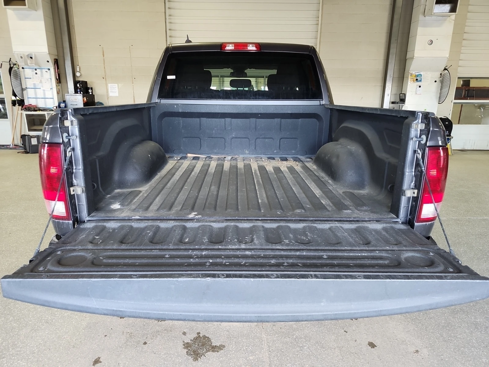 Dodge RAM 1500 SLT| 5.7L HEMI V8| CARFAX| |  | Mobile.bg � ����������� 6