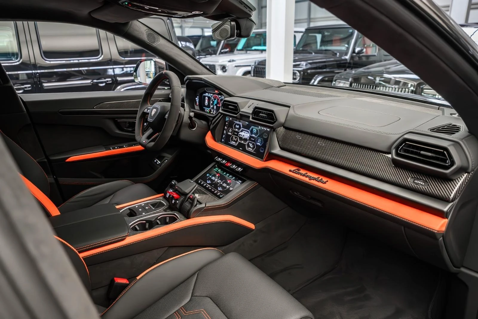Lamborghini Urus SE/FACELIFT/PLUG-IN/CARBON/CERAMIC/B&O/PANO/HEADUP | Mobile.bg � ����������� 11