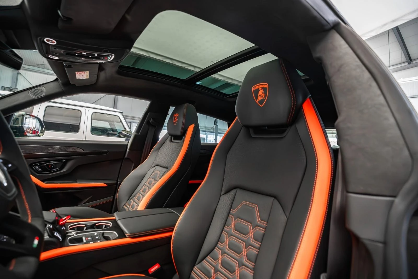 Lamborghini Urus SE/FACELIFT/PLUG-IN/CARBON/CERAMIC/B&O/PANO/HEADUP - изображение 7