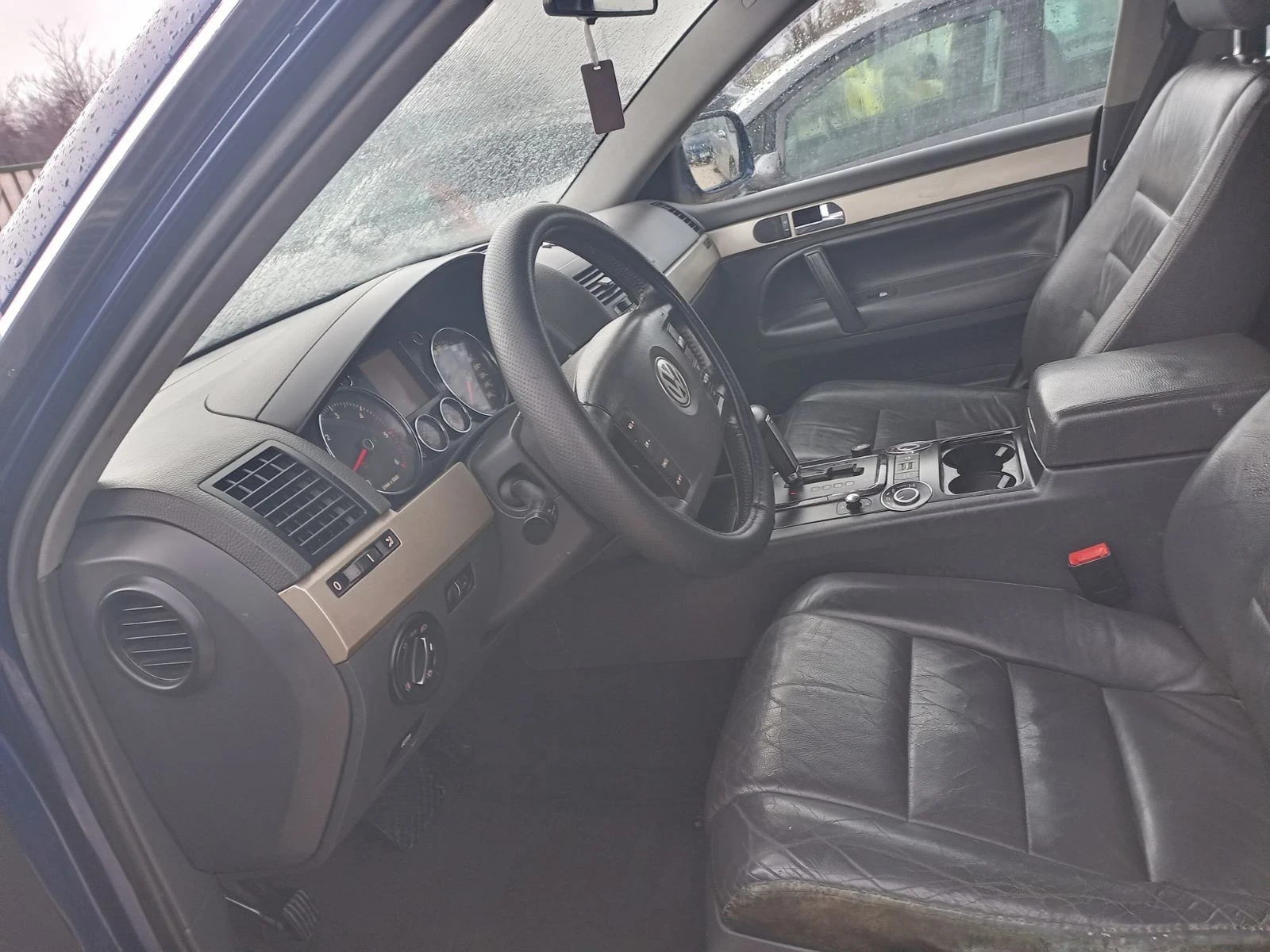 VW Touareg 3.0TDI БАРТЕР ЛИЗИНГ, снимка 7 - Автомобили и джипове - 54035817