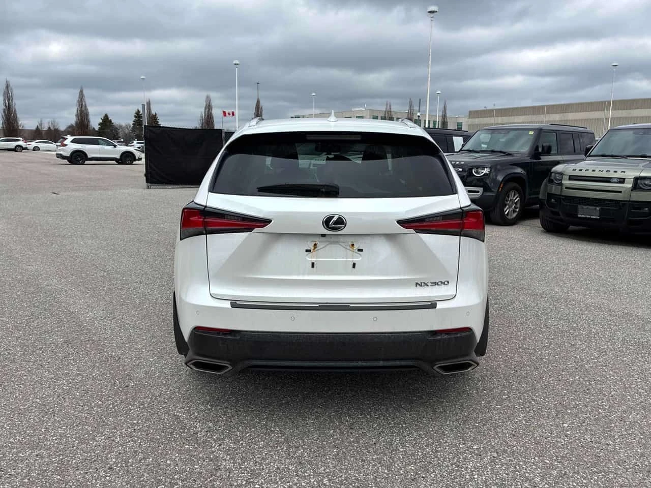 Lexus NX 300 * CARFAX * ПАНО * ОБДУХВАНЕ * + ГУМИ, снимка 4 - Автомобили и джипове - 54192699