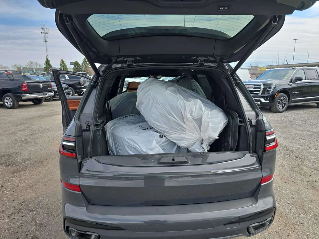 BMW X7 xDrive40i/360/ДИСТРОНИК/ПАНОРАМА/ГУМИ+ ДЖАНТИ, снимка 12 - Автомобили и джипове - 54647230