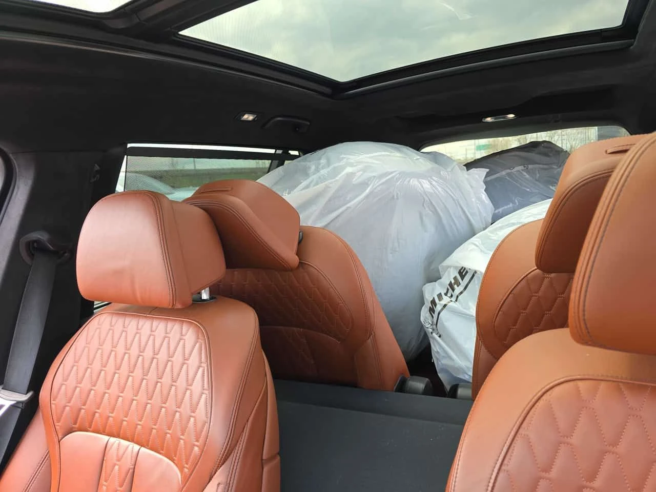 BMW X7 xDrive40i/360/ДИСТРОНИК/ПАНОРАМА/ГУМИ+ ДЖАНТИ, снимка 10 - Автомобили и джипове - 54647230