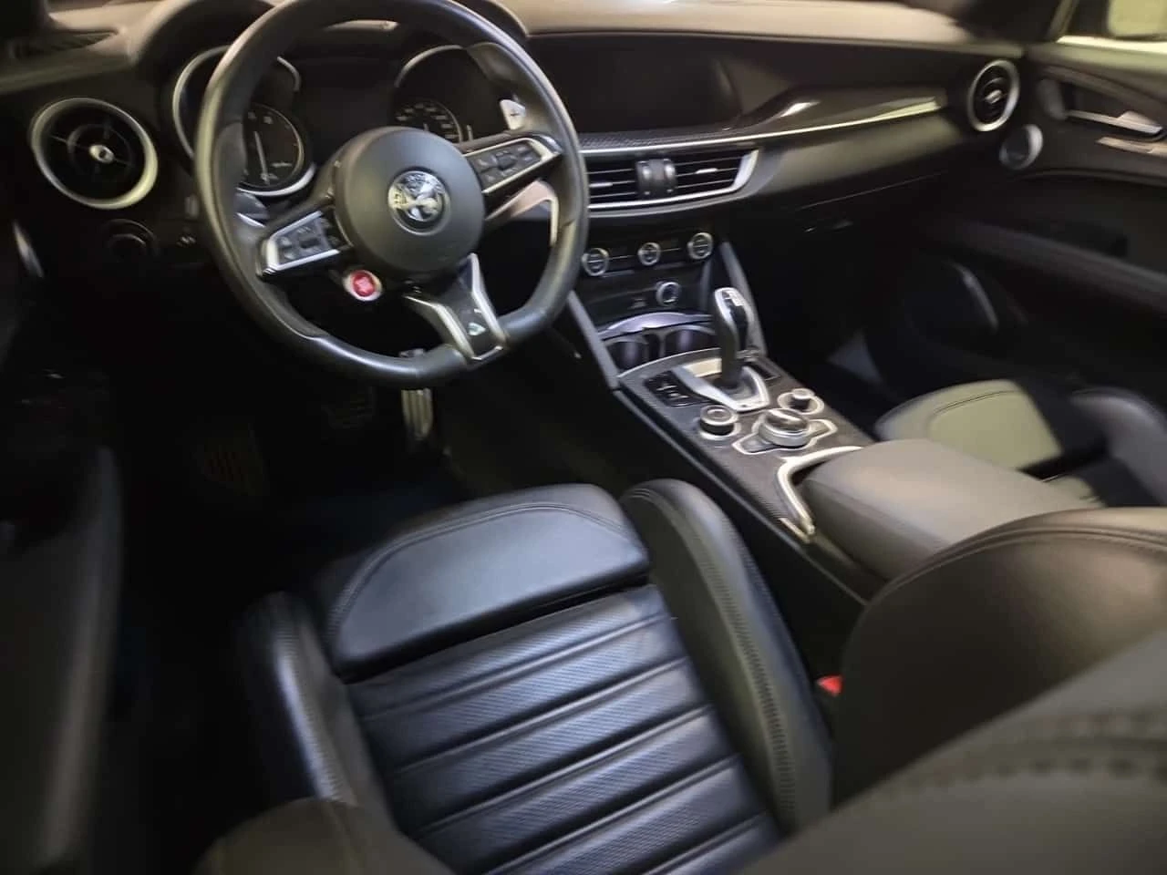 Alfa Romeo Stelvio * QUADRIFOGLIO * АВТОКРЕДИТ БЕЗ ПЪРВОНАЧАЛНА* , снимка 10 - Автомобили и джипове - 54920702