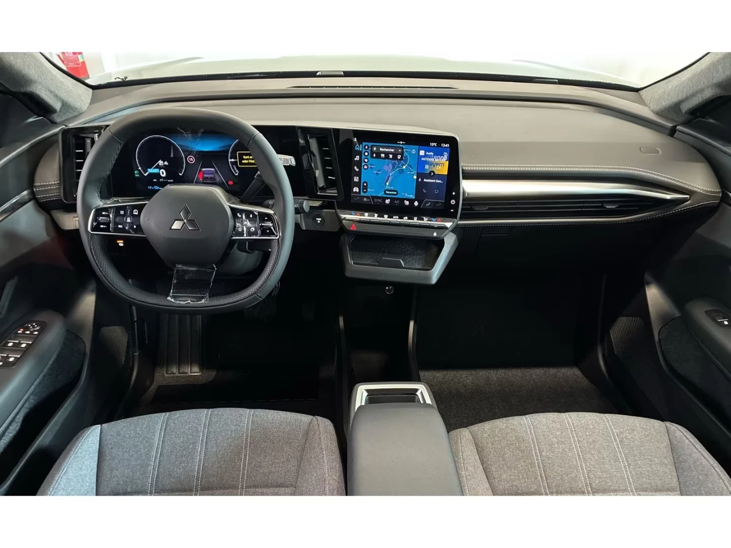 Mitsubishi Eclipse Cross НОВ!DIAMANT+ /218HP/CAM/H.PUMP/KLESS/CPLAY/420q, снимка 8 - Автомобили и джипове - 54945028