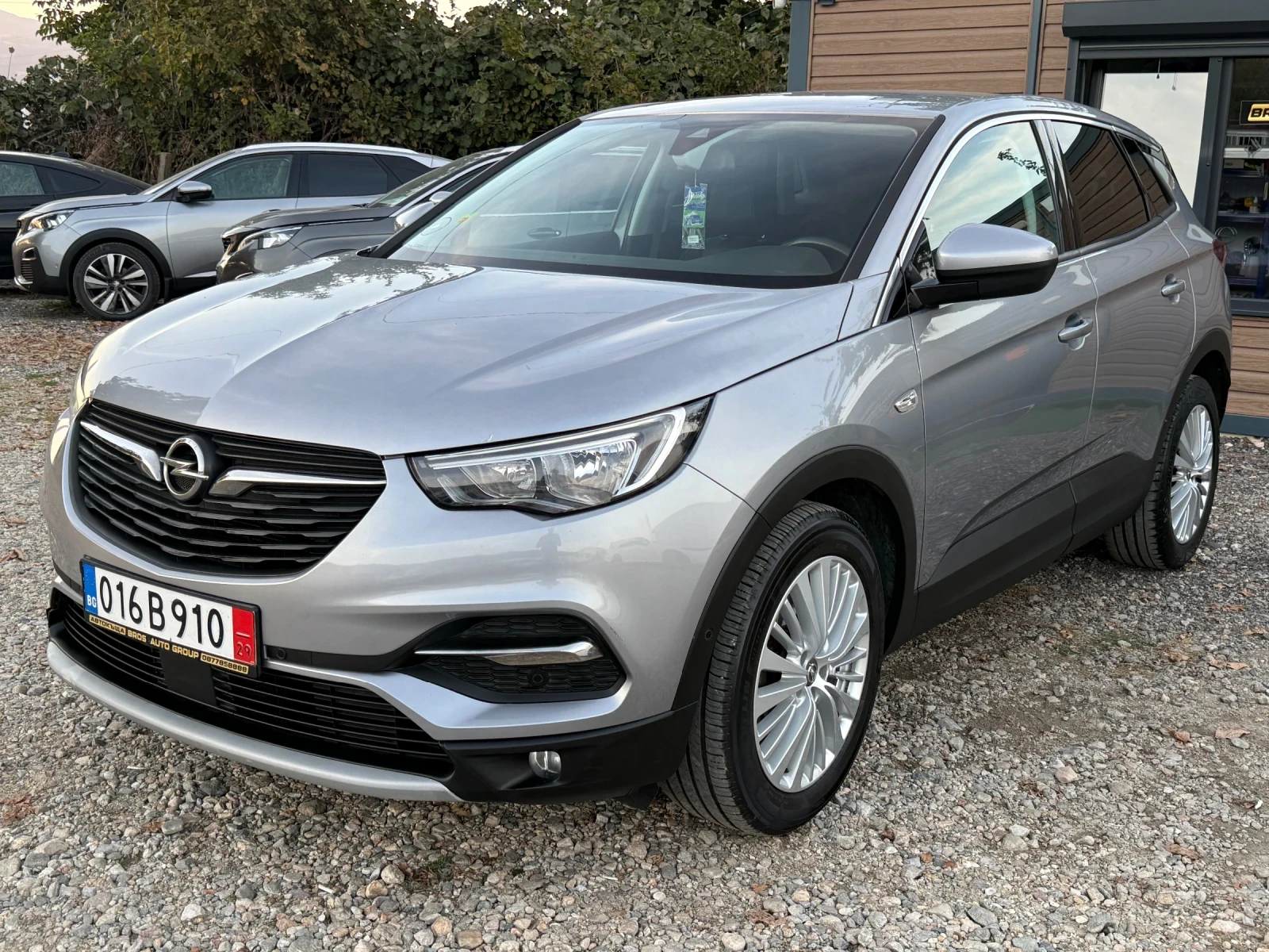 Opel Grandland X Топ състояние