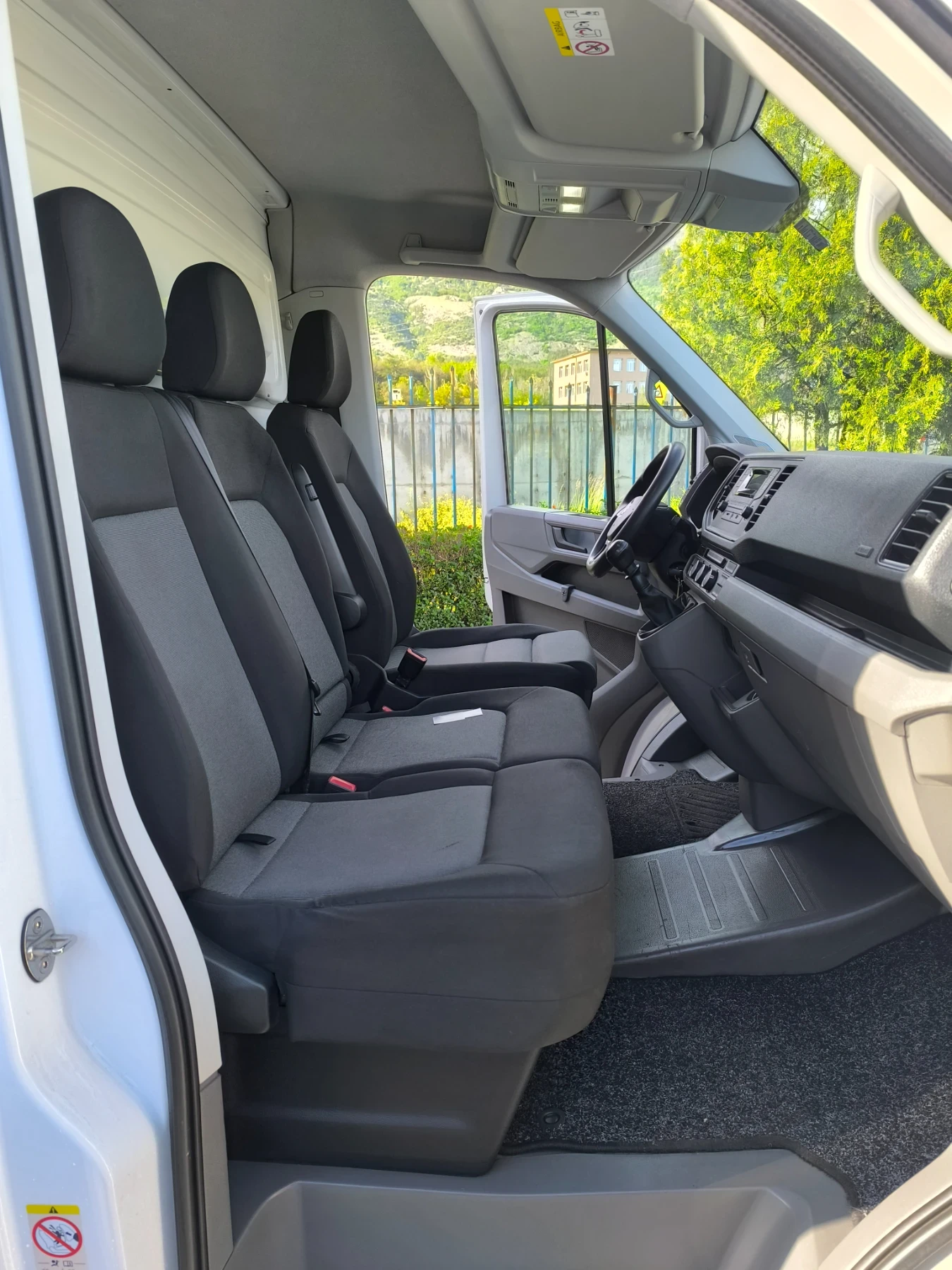 VW Crafter 35.180, снимка 11 - Бусове и автобуси - 54570261