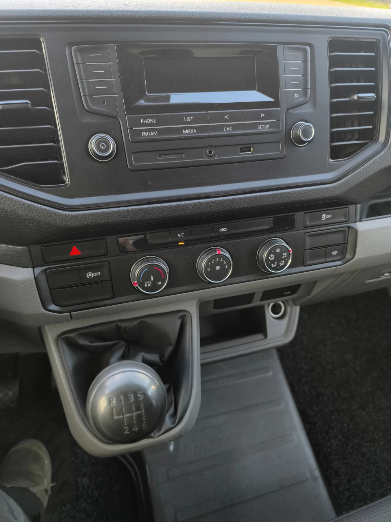 VW Crafter 35.180, снимка 14 - Бусове и автобуси - 54570261