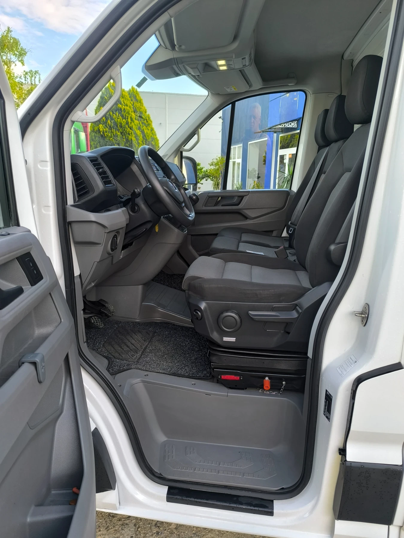 VW Crafter 35.180, снимка 10 - Бусове и автобуси - 54570261