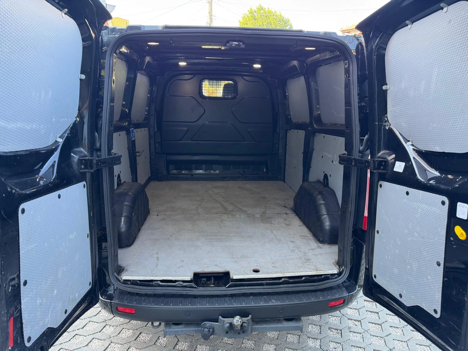 Ford Transit Custom L1H1, снимка 13 - Бусове и автобуси - 55646899