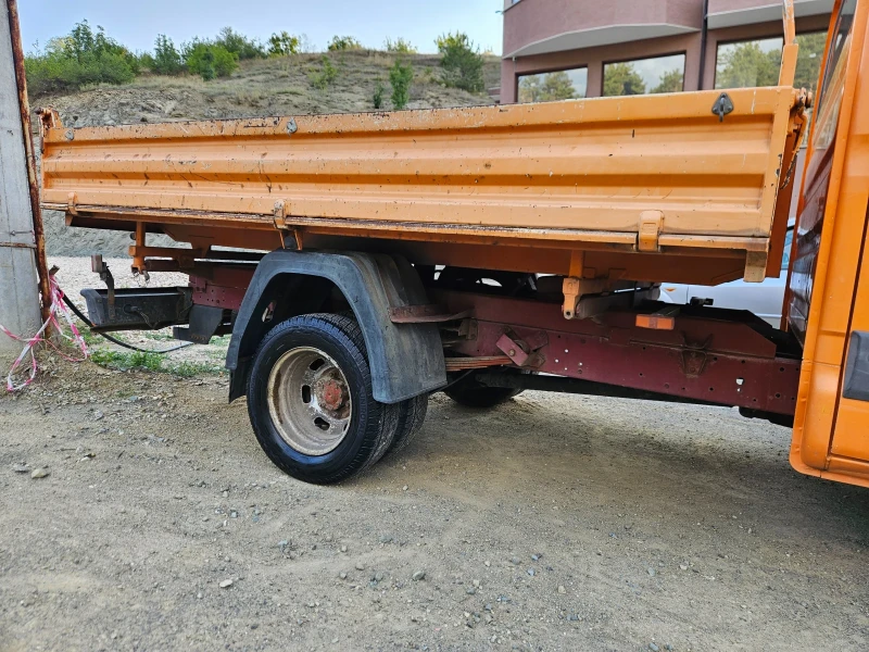 Iveco Daily 2.8 130кс тристранен самосвал, снимка 6 - Камиони - 47240099