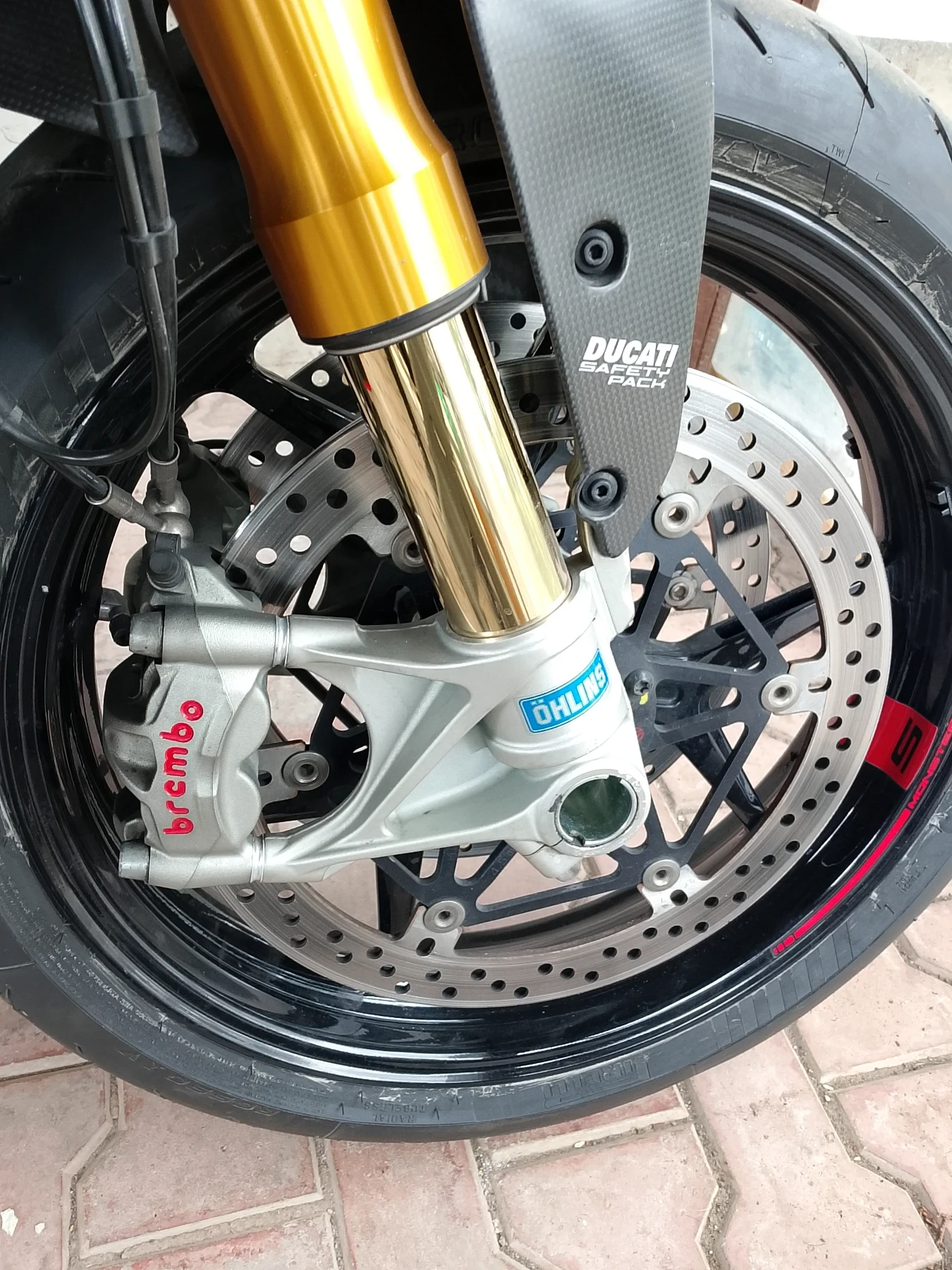 Ducati Monster 1200S, снимка 4 - Мотоциклети и мототехника - 54956069