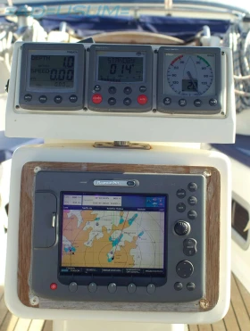 Ветроходна лодка Bavaria Cruiser 40, снимка 10