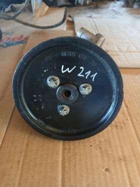 А 003 466 01 01 хидравлична помпа Mercedes W211 , снимка 1