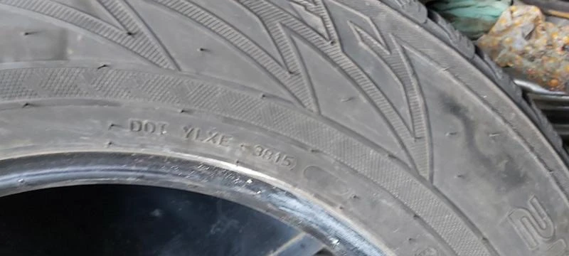 Гуми Зимни 215/70R16, снимка 8 - Гуми и джанти - 31948758