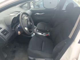 Toyota Auris 1, 33, снимка 11