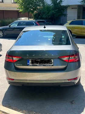 Skoda Superb Седан, снимка 6