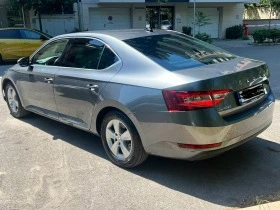 Skoda Superb Седан, снимка 7