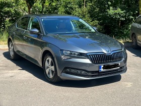 Skoda Superb Седан, снимка 2