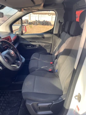 Toyota Proace City 1, 5 D-4D / 2020 / 60 160км , снимка 14