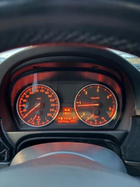 BMW 320, снимка 15 - Автомобили и джипове - 53600312