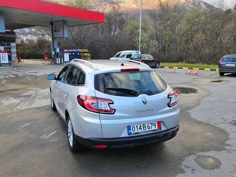 Renault Megane 1.5 Dci FACELIFT/6skorosti, снимка 5 - Автомобили и джипове - 48299774