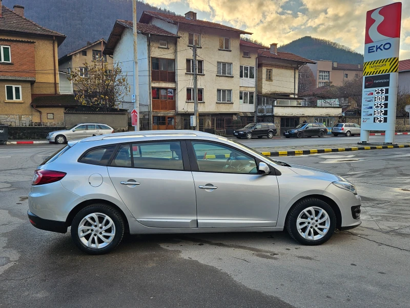 Renault Megane 1.5 Dci FACELIFT/6skorosti, снимка 7 - Автомобили и джипове - 48299774