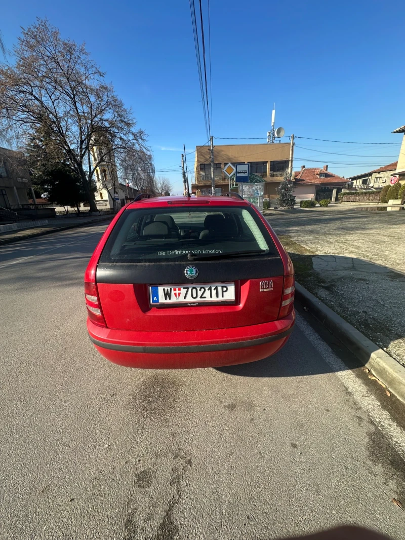 Skoda Fabia, снимка 2 - Автомобили и джипове - 48432566