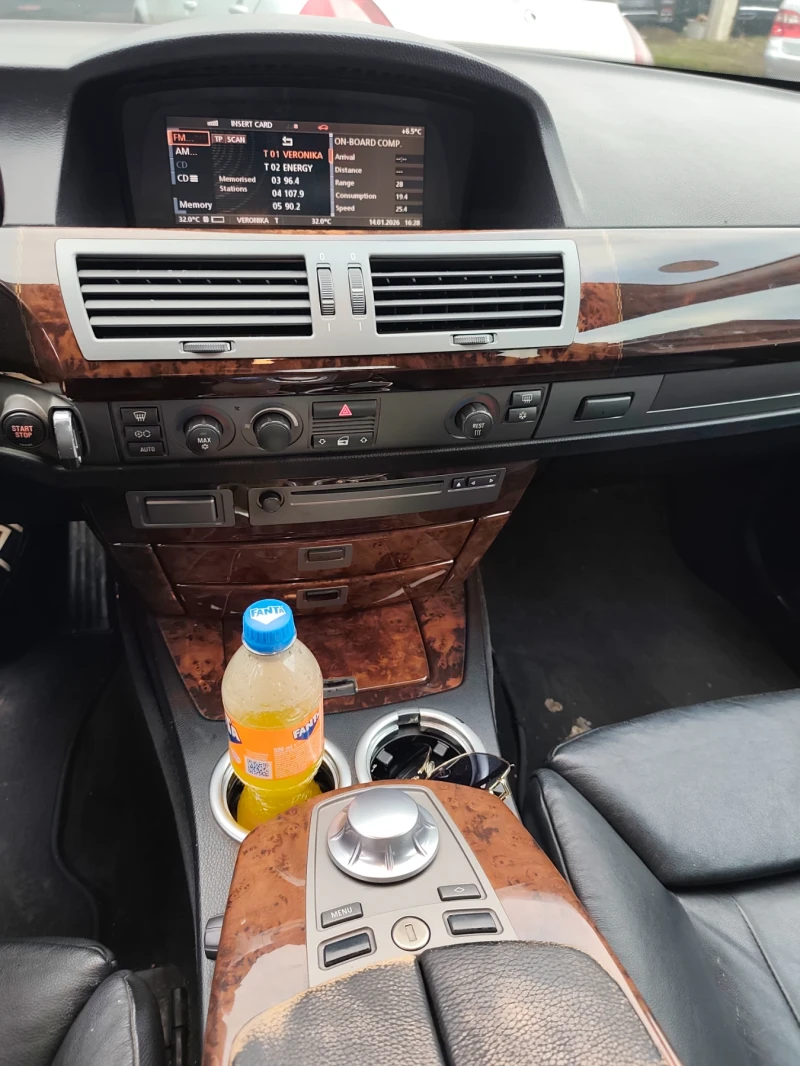 BMW 730 3.0 ГАЗ-ИНЖ * КЛИМАТРОНИК* КОЖА! НАВИ!! ТОП!!, снимка 15 - Автомобили и джипове - 53065598