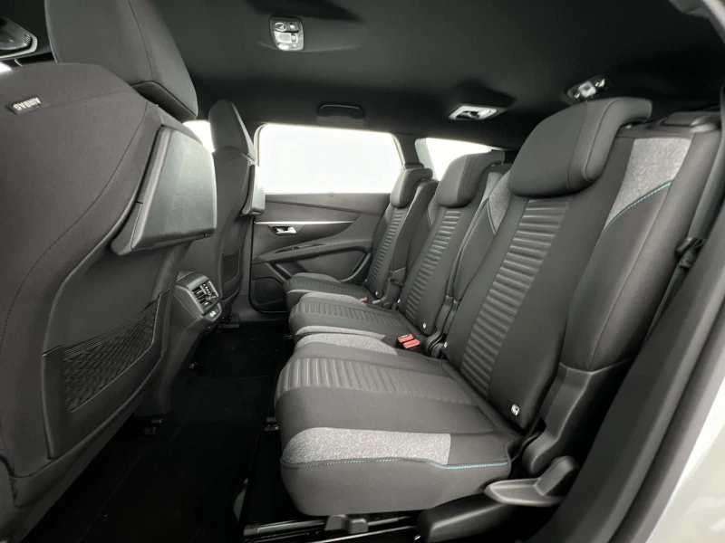 Peugeot 5008 НОВ!1.5/131HP/ACTIVE-PACK/NAVI/LED/KLESS/253vpr, снимка 12 - Автомобили и джипове - 49905646