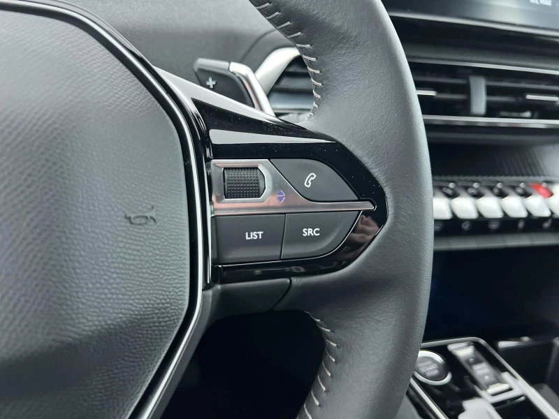 Peugeot 5008 НОВ!1.5/131HP/ACTIVE-PACK/NAVI/LED/KLESS/253vpr, снимка 8 - Автомобили и джипове - 49905646