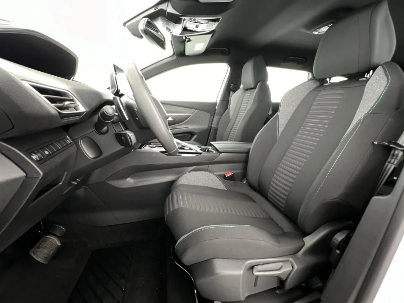Peugeot 5008 НОВ!1.5/131HP/ACTIVE-PACK/NAVI/LED/KLESS/253vpr, снимка 11 - Автомобили и джипове - 49905646