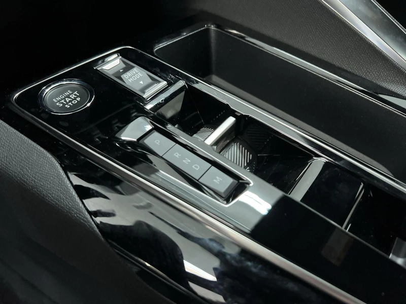 Peugeot 5008 НОВ!1.5/131HP/ACTIVE-PACK/NAVI/LED/KLESS/253vpr, снимка 14 - Автомобили и джипове - 49905646