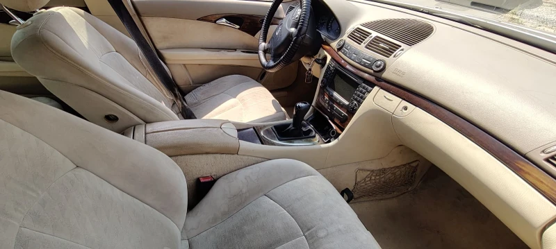 Mercedes-Benz E 220 2.2CDI 150кс, снимка 10 - Автомобили и джипове - 51287078
