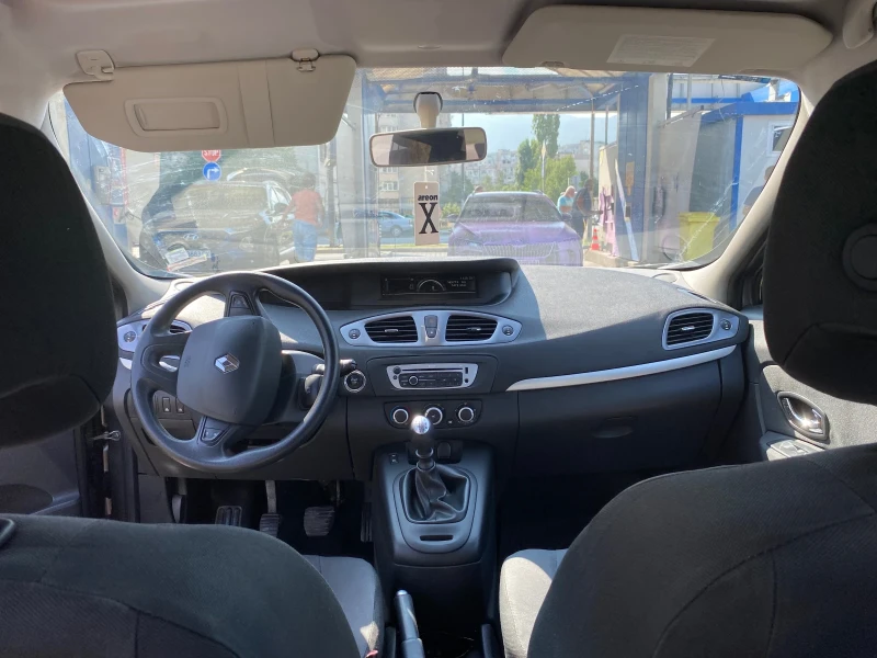 Renault Scenic, снимка 7 - Автомобили и джипове - 53065213