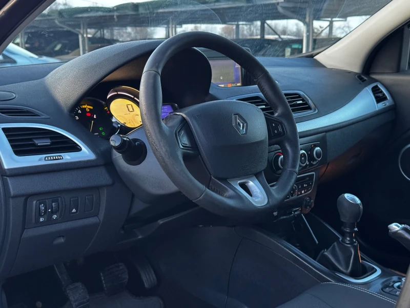 Renault Megane 1.5DCI ИТАЛИЯ, снимка 7 - Автомобили и джипове - 52434718