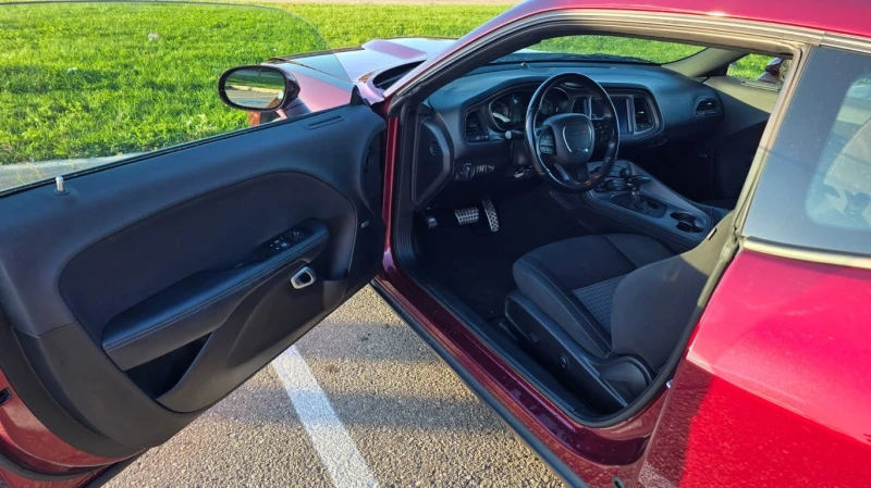 Dodge Challenger * R/T RWD * CARFAX * БЕЗ ПЪРВОНАЧАЛНА ВНОСКА, снимка 15 - Автомобили и джипове - 52912959