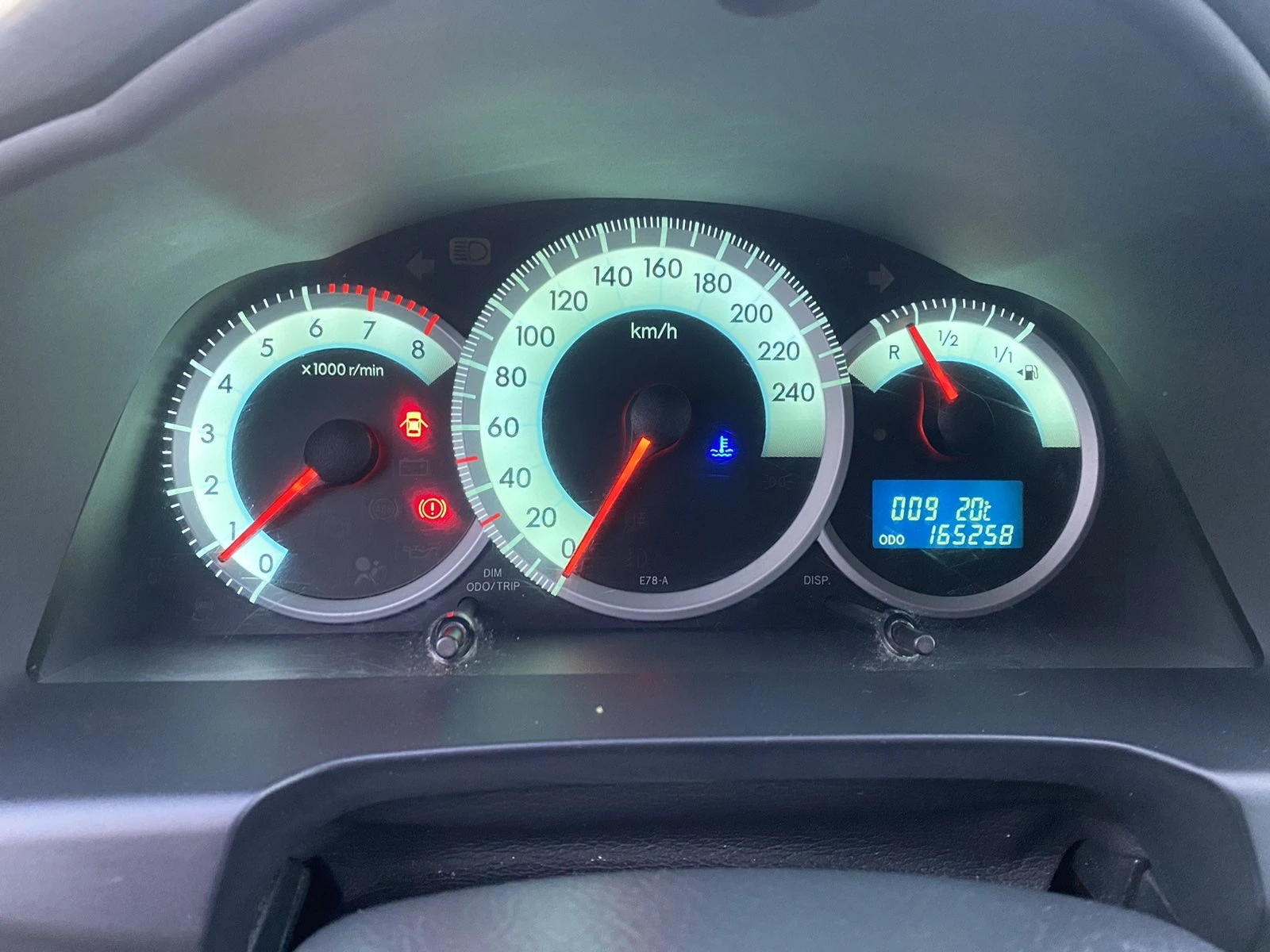 Toyota Corolla verso 1.6 I - изображение 7