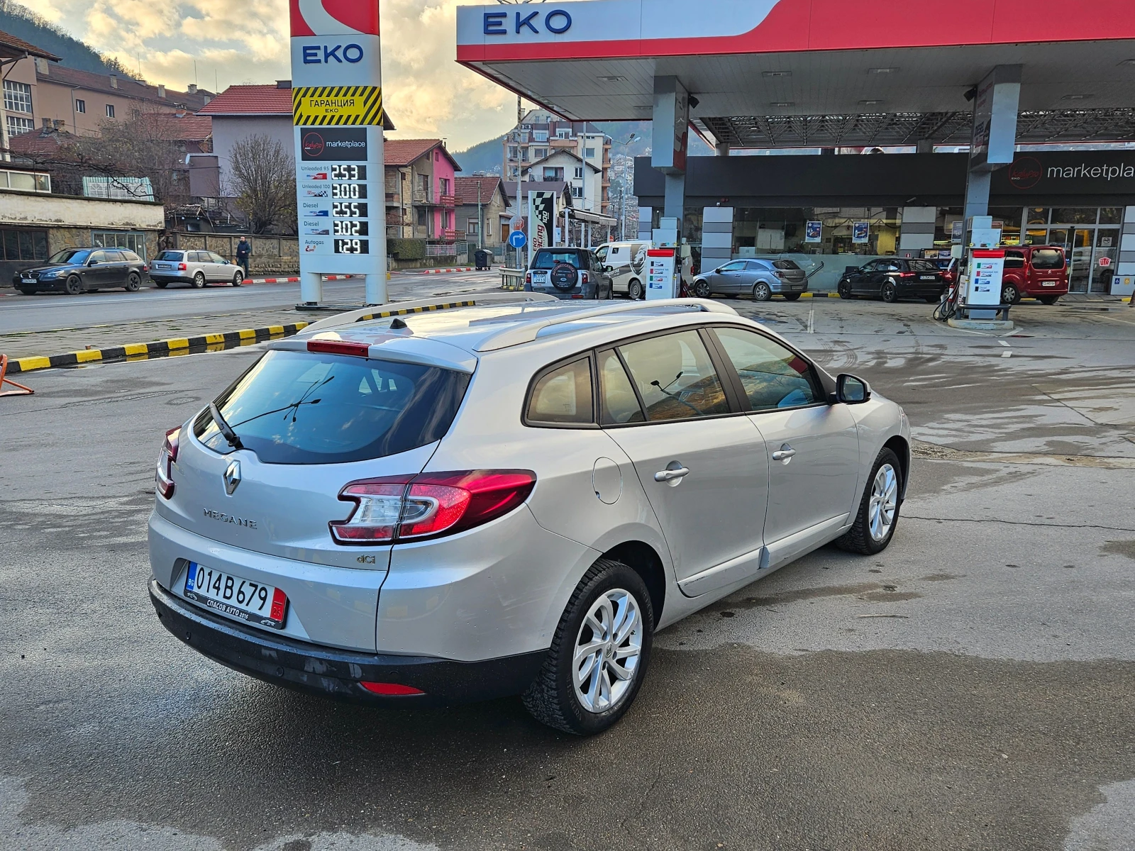 Renault Megane 1.5 Dci FACELIFT/6skorosti - изображение 6