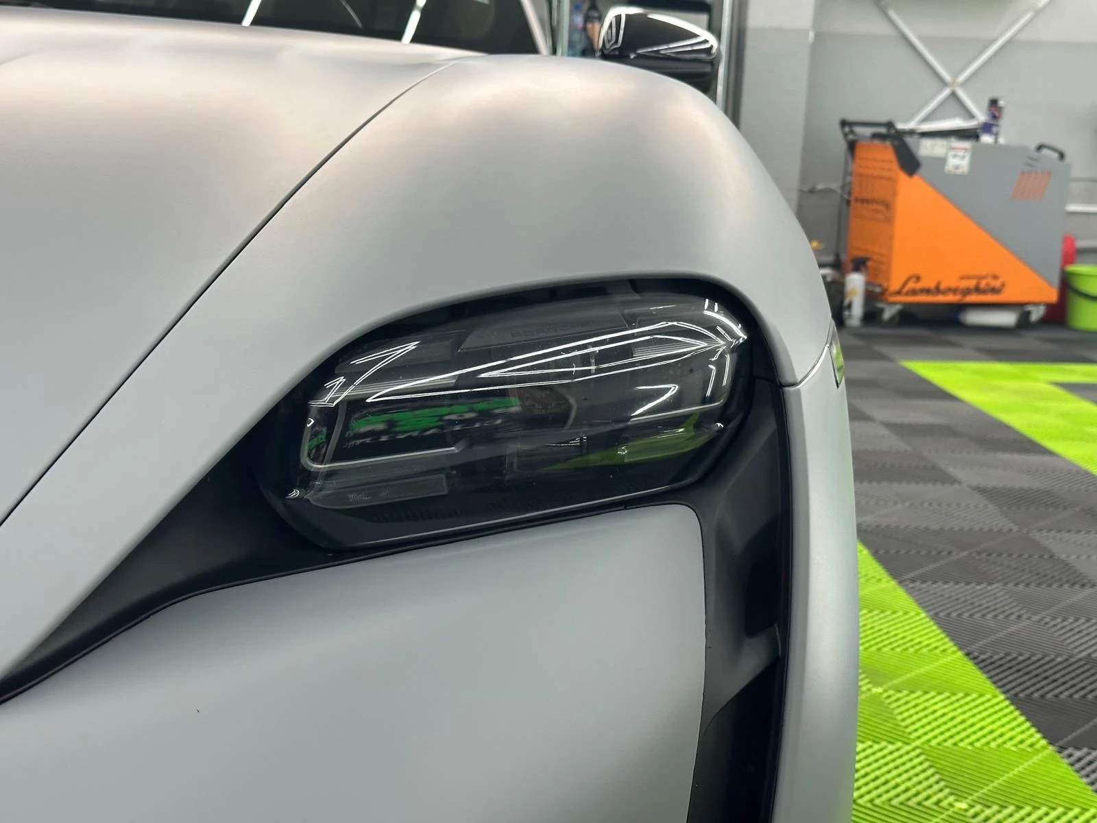 Porsche Taycan Performance Carbon Active Sound Гаранционен - изображение 6