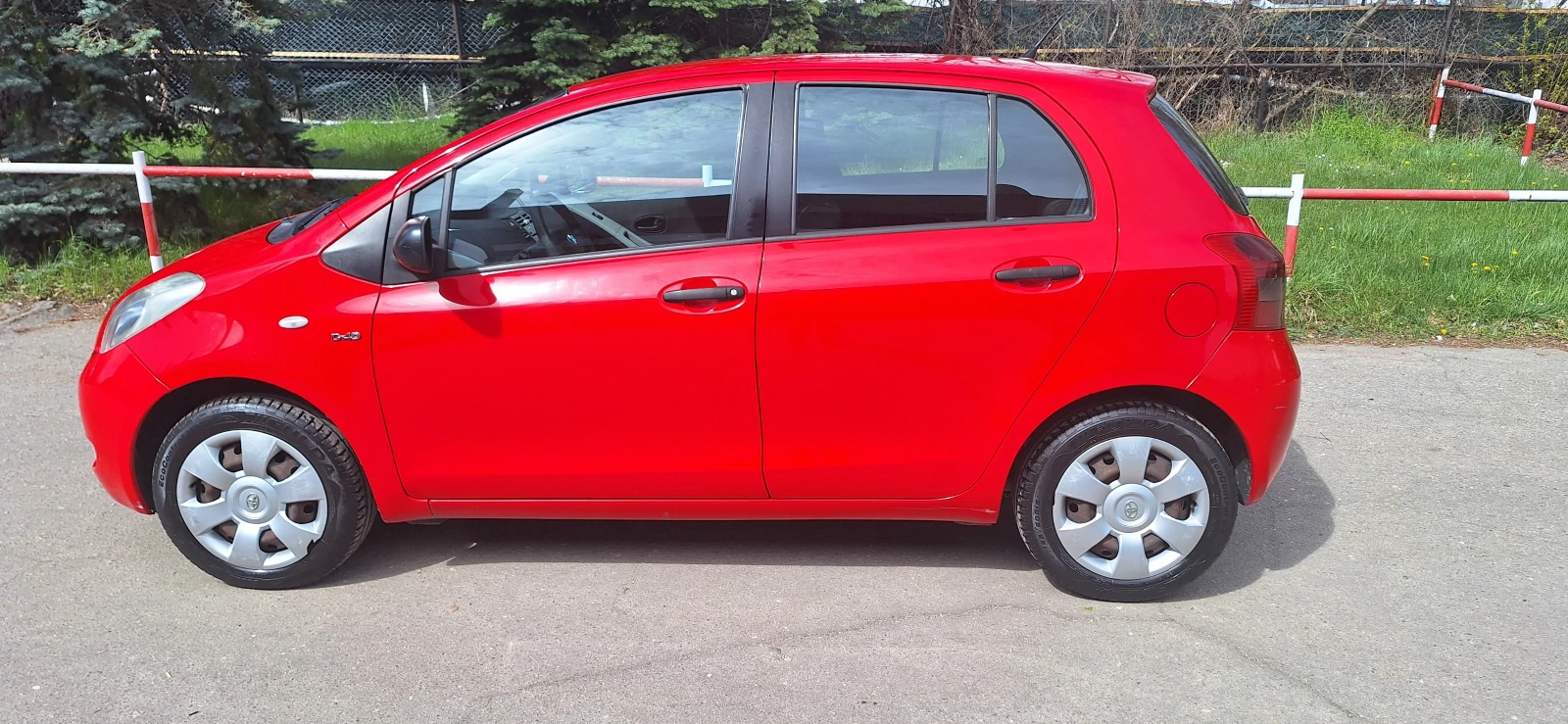 Toyota Yaris  - изображение 7
