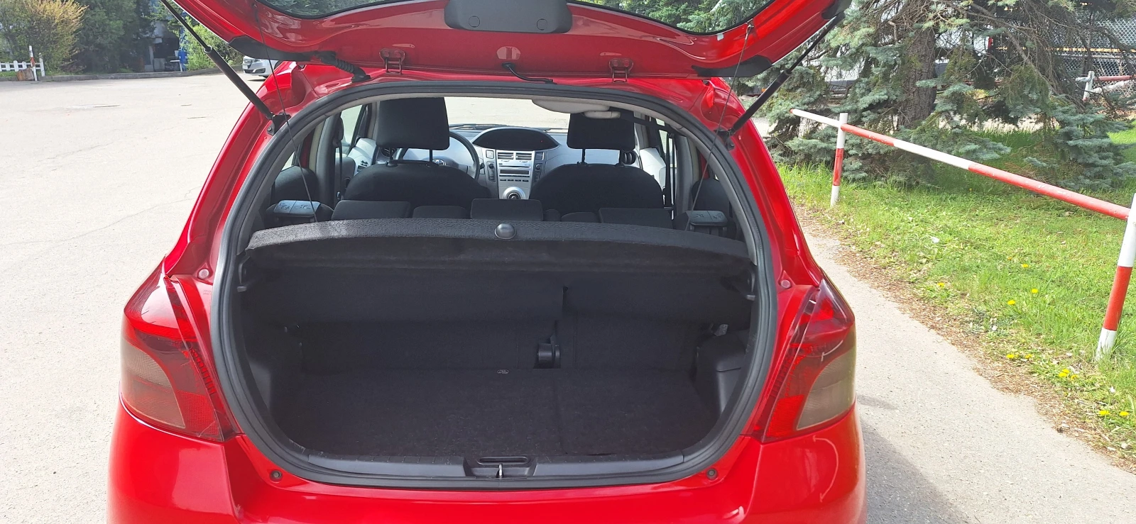 Toyota Yaris  - изображение 6