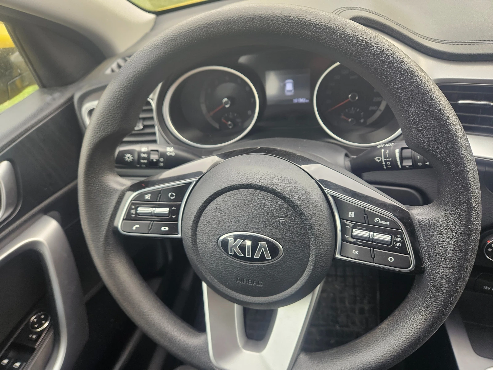 Kia Ceed НОВ ВНОС -КАТО НОВ ЛИЗИНГ! - изображение 8