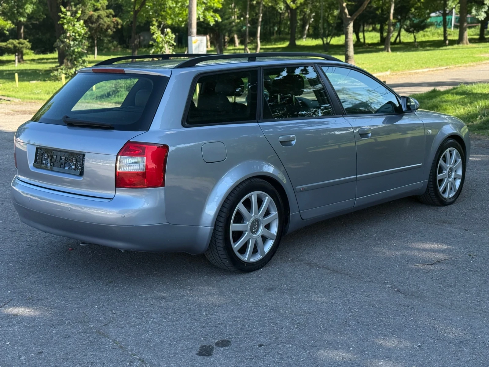 Audi A4 1.9TDI-4x4-Sline - изображение 6