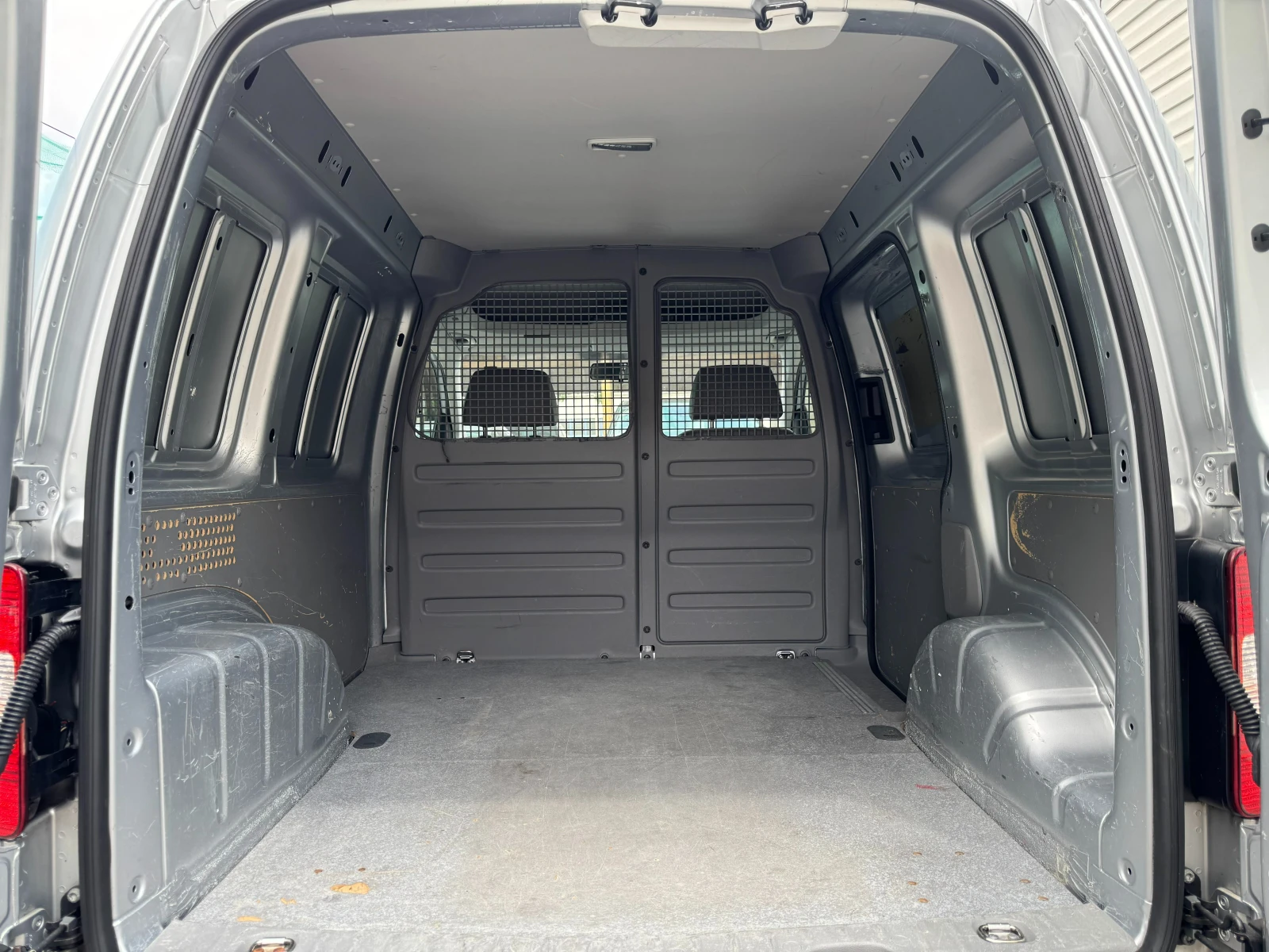VW Caddy 2.0 EcoFuel Kasten* СЕРВИЗНА КНИЖКА - изображение 4