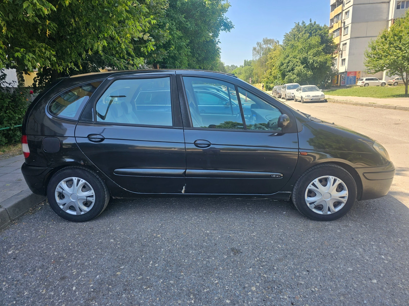 Renault Megane Газ инжекцион - изображение 3