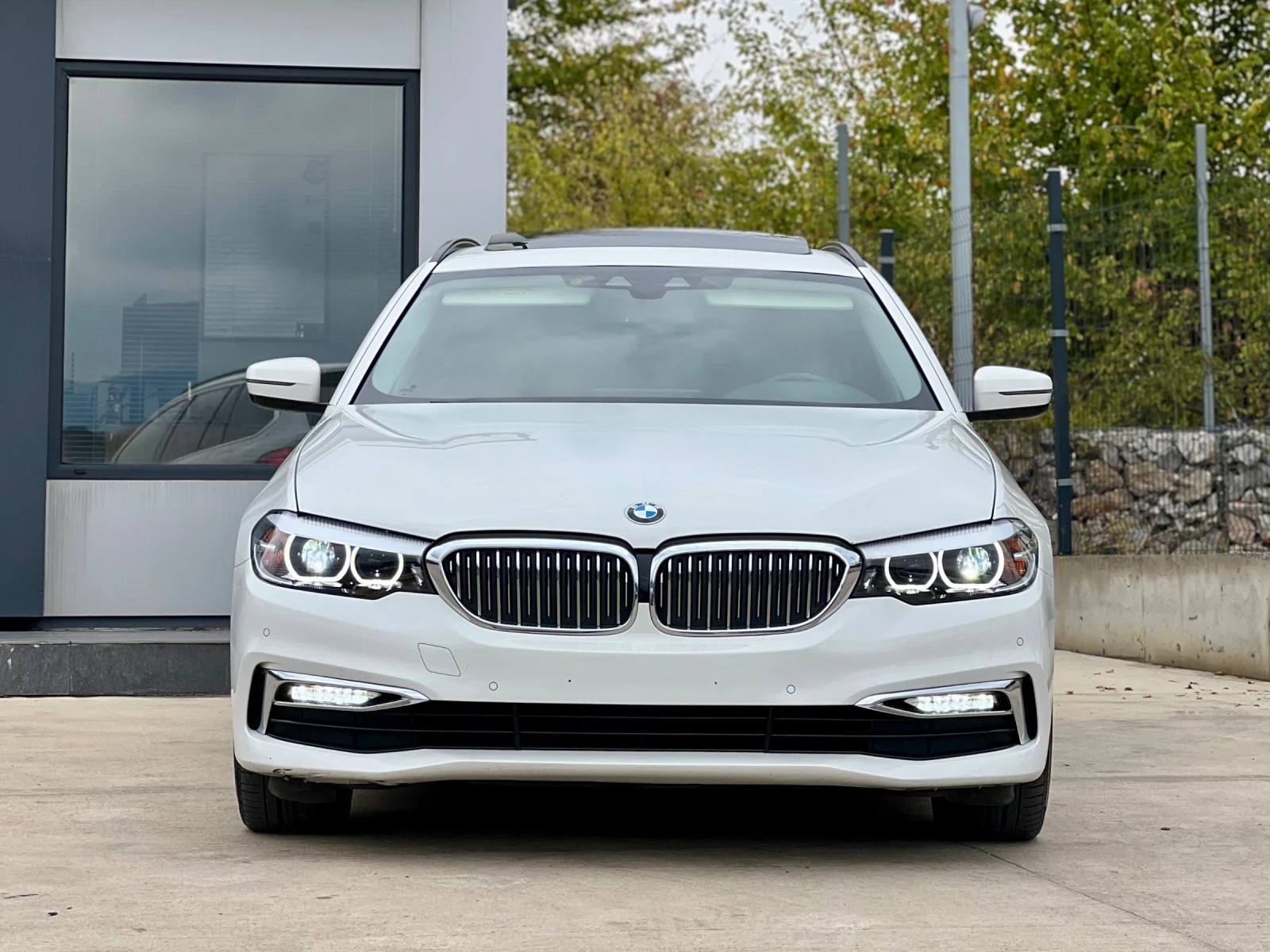 BMW 540 LUXURY LINE / INDIVIDUAL / X-DRIVE-4X4 / ПОДГРЕВ - изображение 2