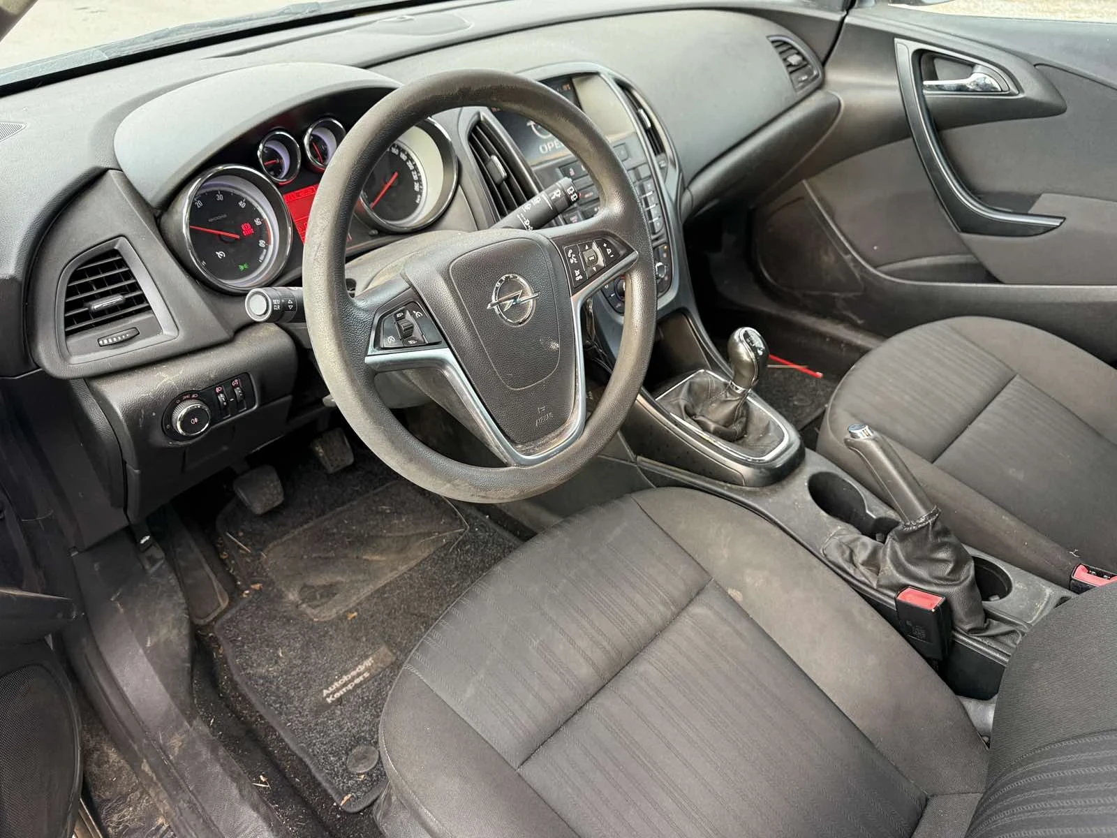 Opel Astra 1, 700CDTI EURO5B - изображение 7