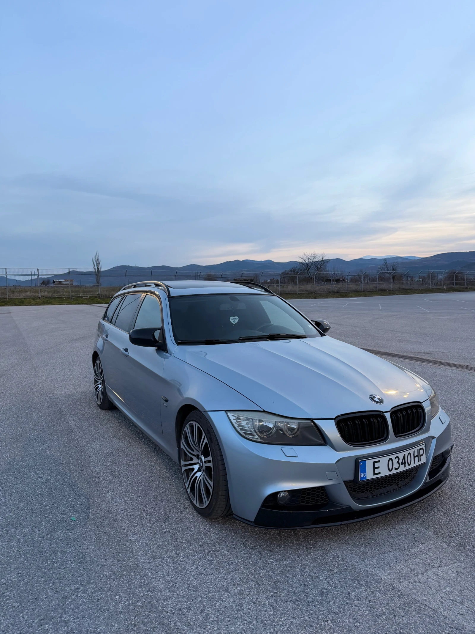 BMW 320, снимка 2 - Автомобили и джипове - 53600312