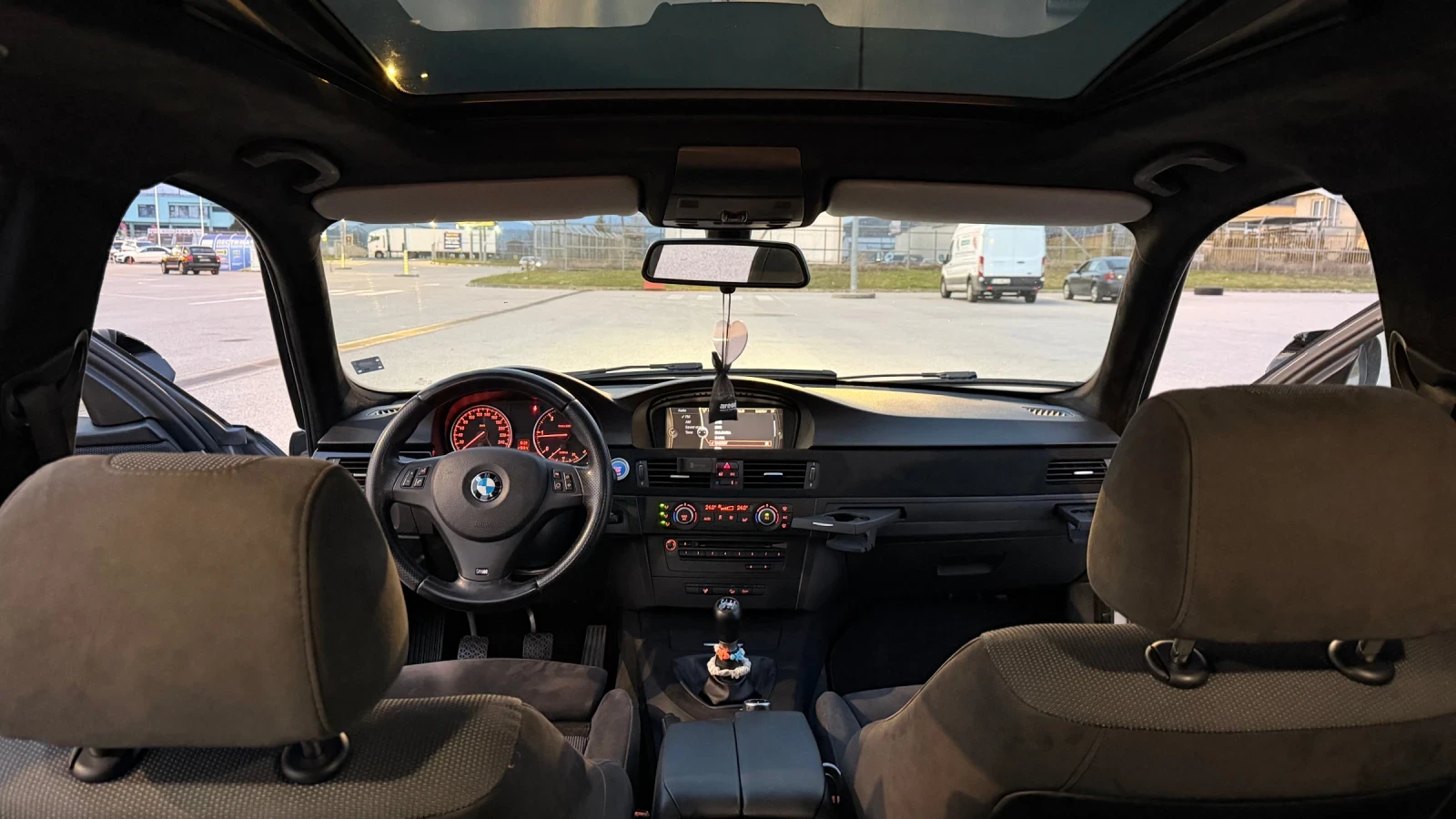 BMW 320, снимка 10 - Автомобили и джипове - 53600312